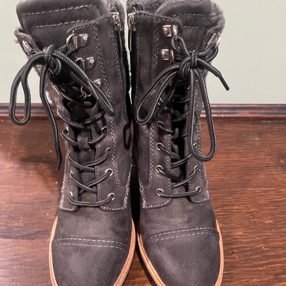 Nine West Gray Lace-Up Boots Sturdy Design - Picture 1 of 8